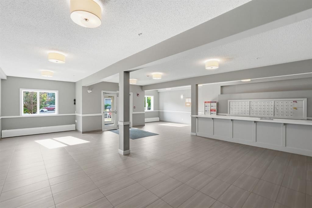 306-4 Sage Hill Terrace Nw, Calgary, AB - Indoor