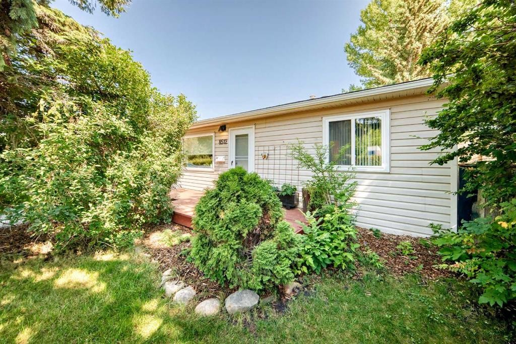 8512 33 Avenue Nw, Calgary, AB