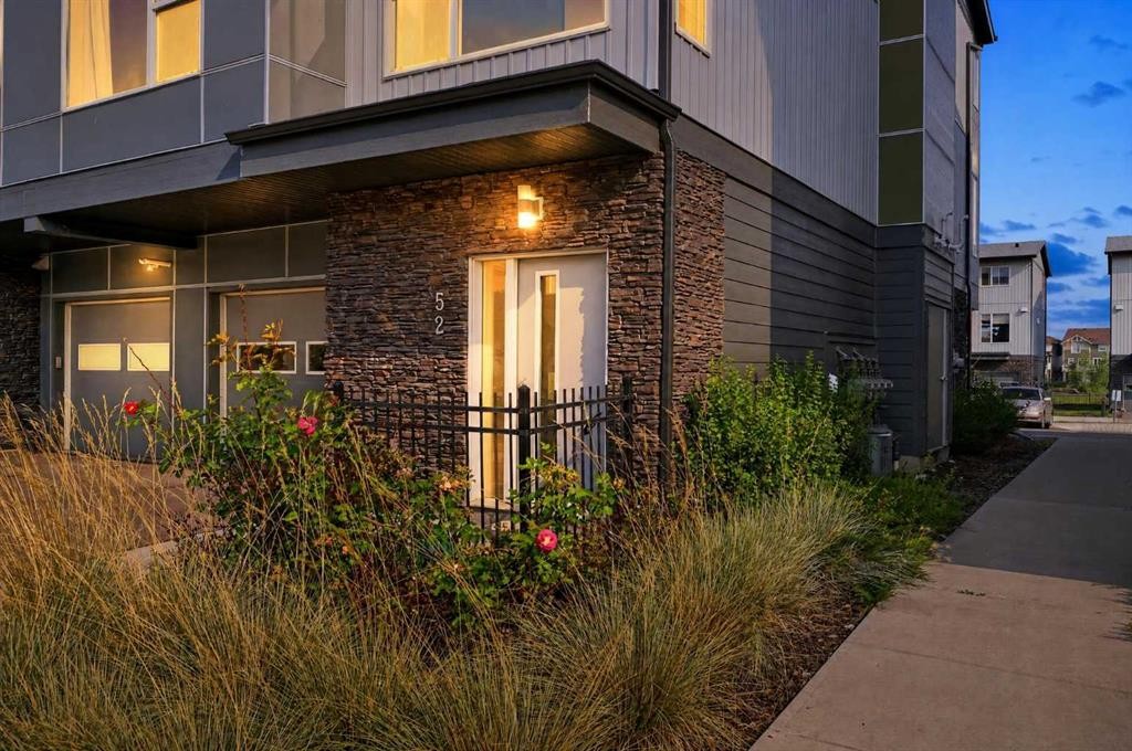 52 Saddlestone Drive Ne, Calgary, AB - Outdoor