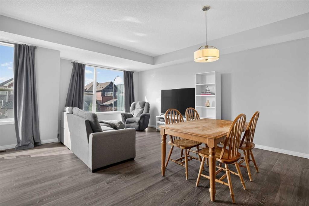 52 Saddlestone Drive Ne, Calgary, AB - Indoor