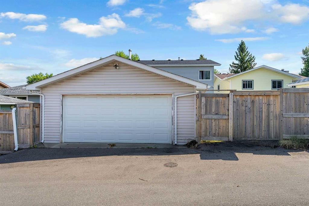 28 Macewan Meadow Link Nw, Calgary, AB - Outdoor