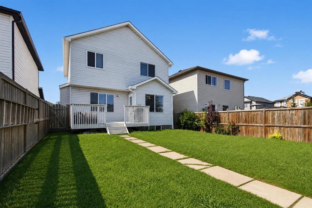 53 Martha'S Place Ne, Calgary, AB