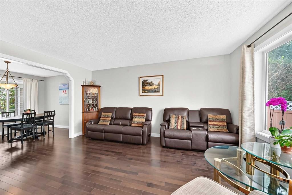 14 Douglasview Circle Se, Calgary, AB