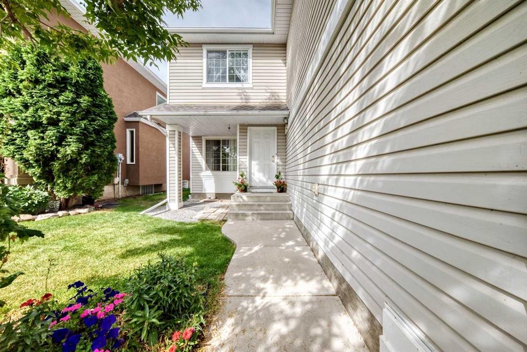 14 Douglasview Circle Se, Calgary, AB