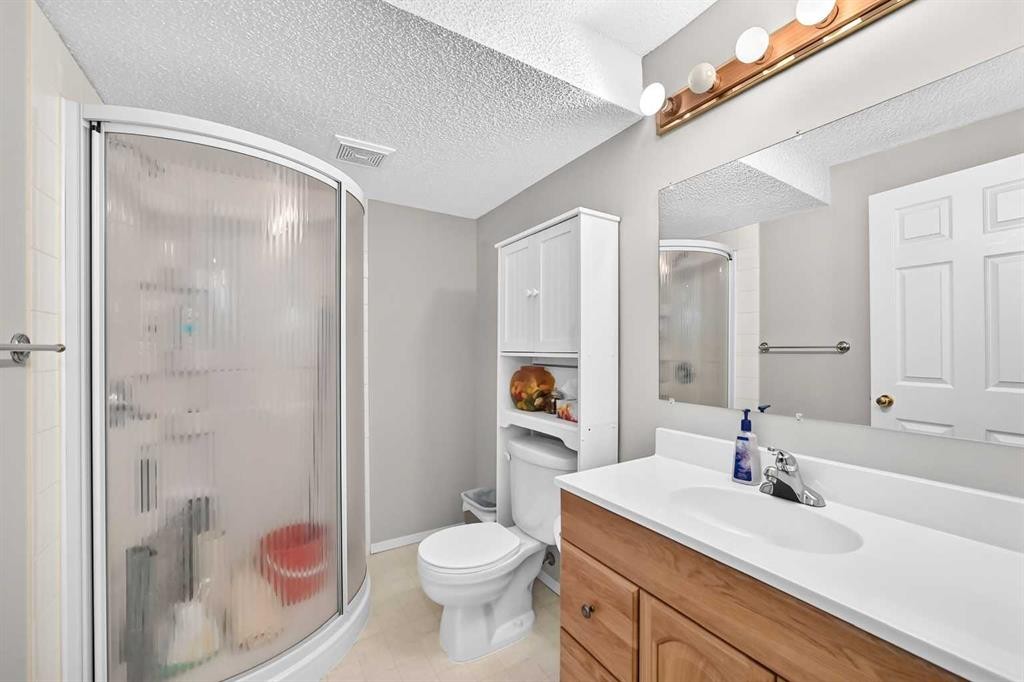 14 Douglasview Circle Se, Calgary, AB