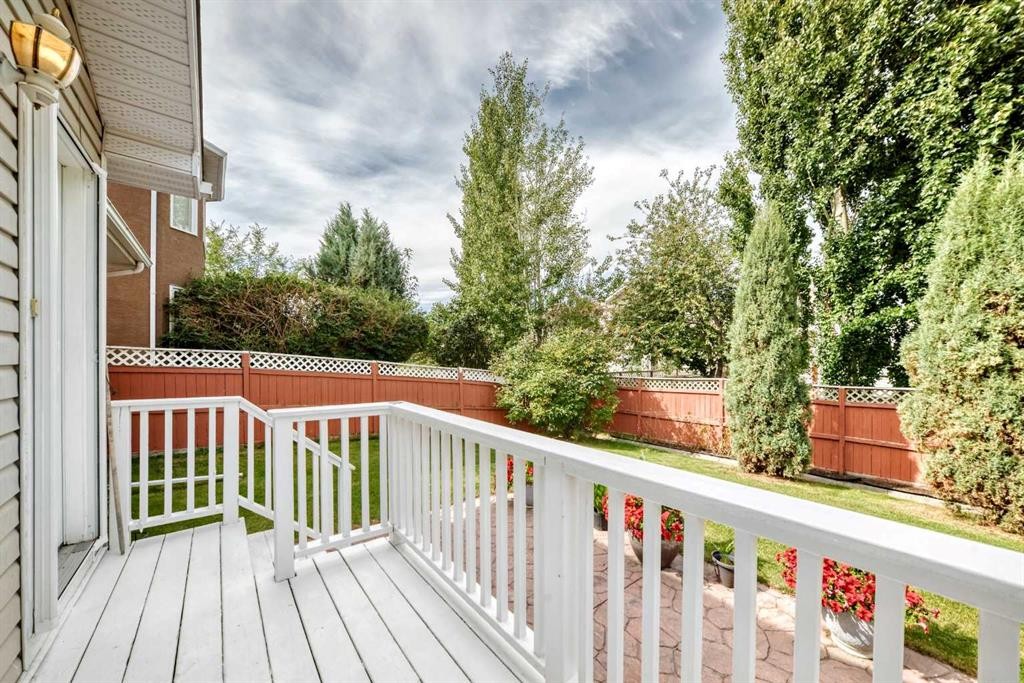 14 Douglasview Circle Se, Calgary, AB