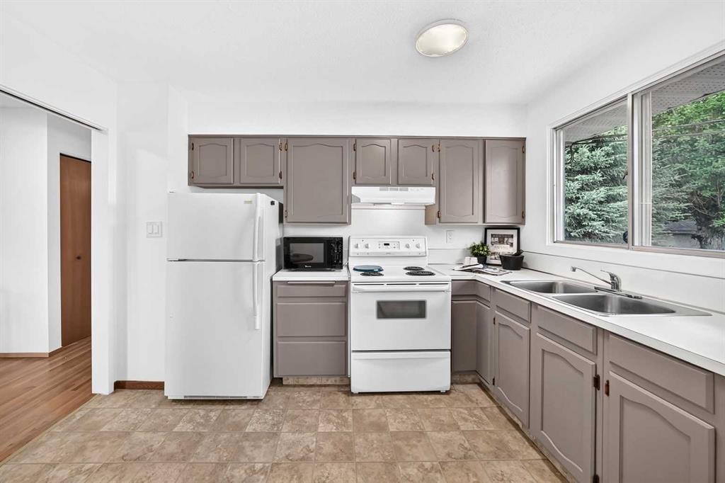 4408 Dalhart Road Nw, Calgary, AB