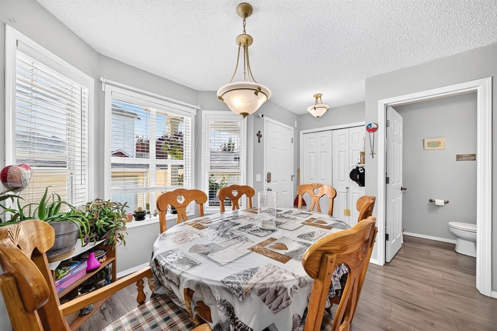 38 Country Village Landing Ne, Calgary, AB