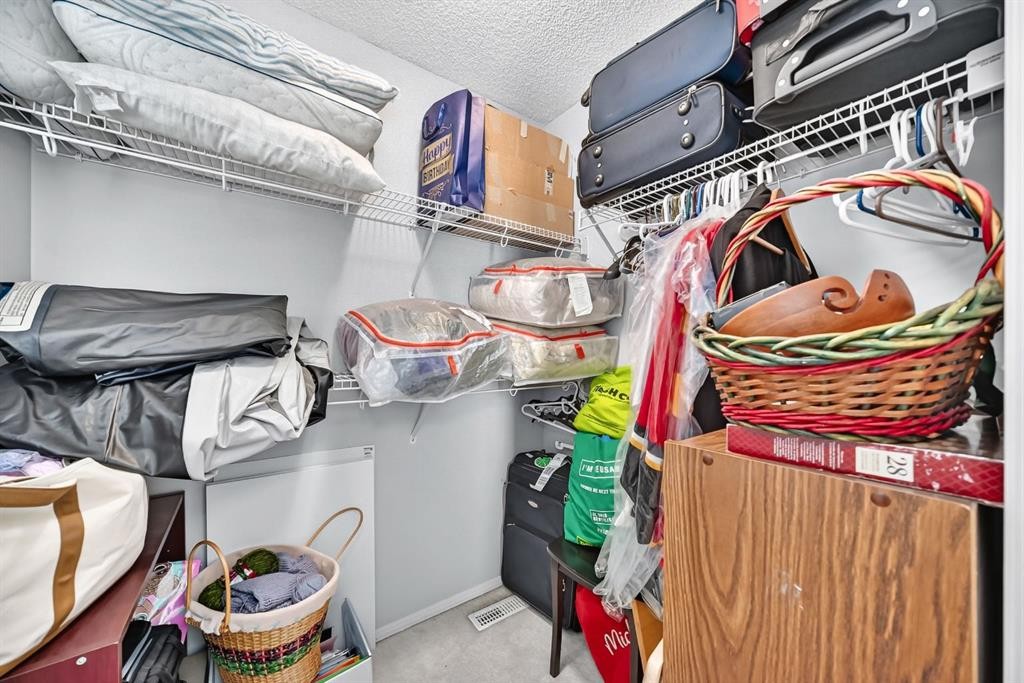 38 Country Village Landing Ne, Calgary, AB