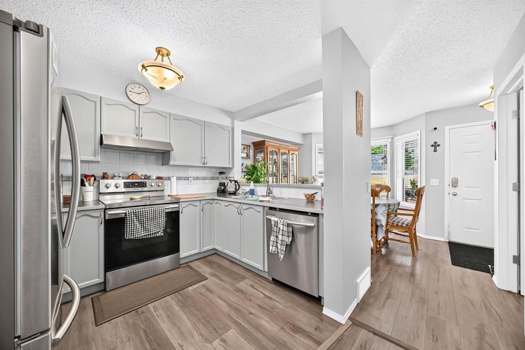 38 Country Village Landing Ne, Calgary, AB