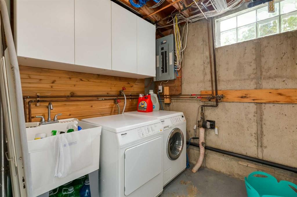 2547 Chicoutimi Drive Nw, Calgary, AB