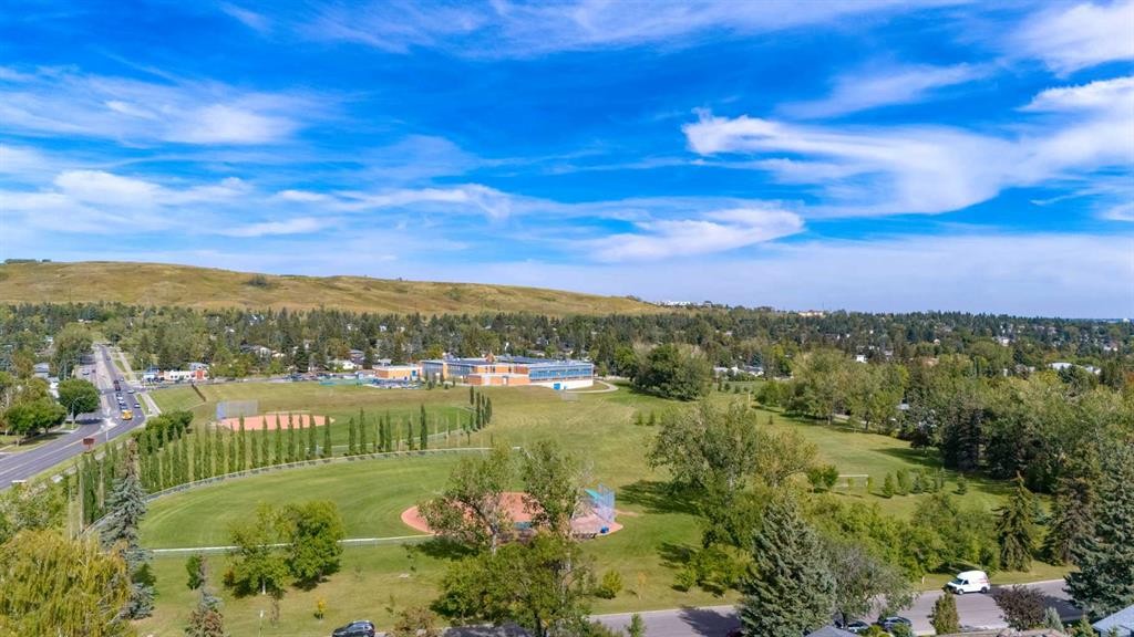 2547 Chicoutimi Drive Nw, Calgary, AB