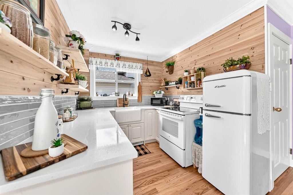 2220 22 Avenue, Delburne, AB