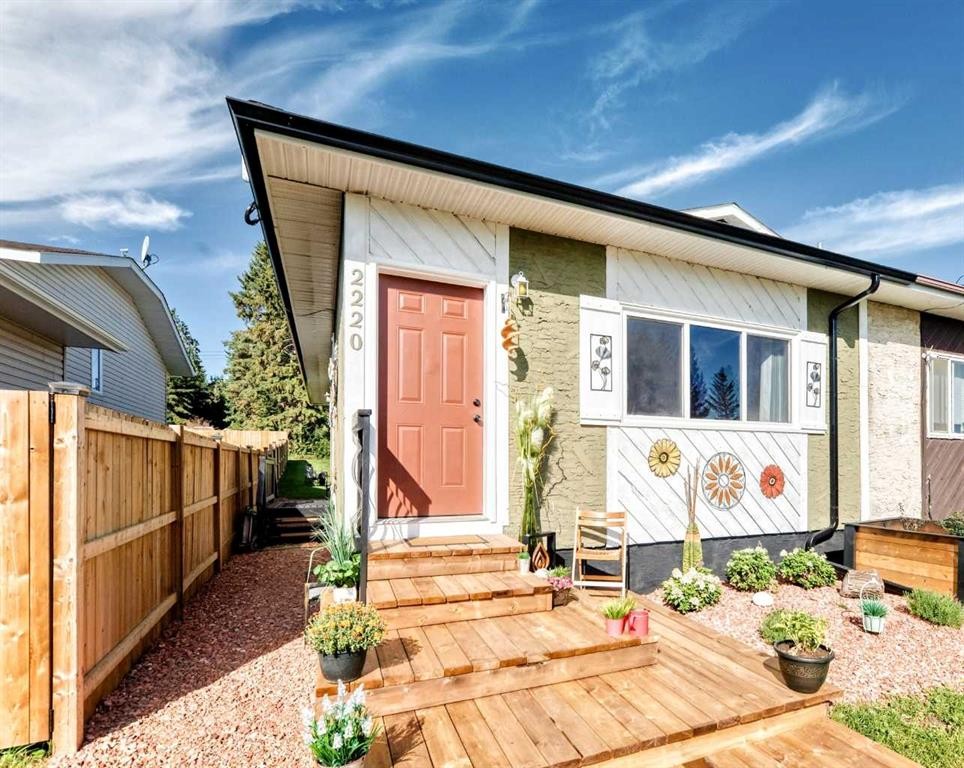 2220 22 Avenue, Delburne, AB
