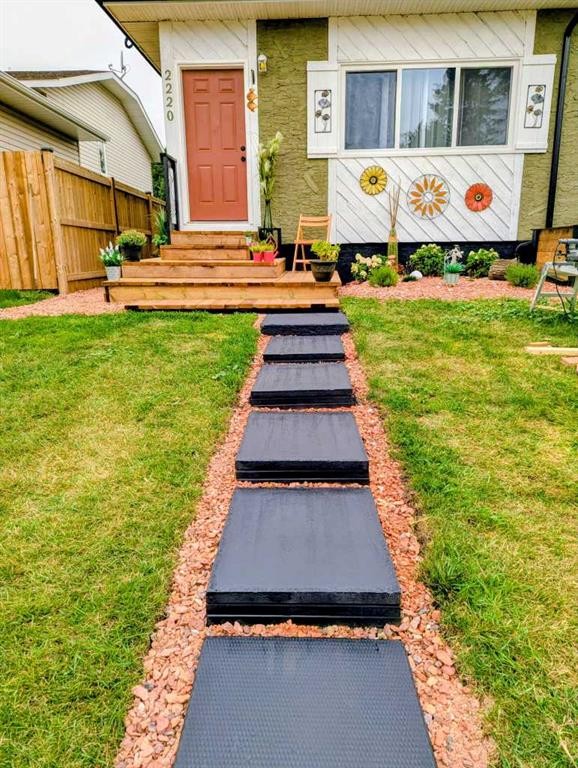 2220 22 Avenue, Delburne, AB