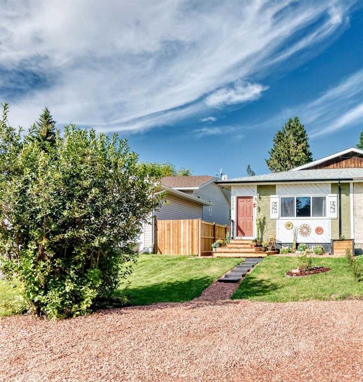 2220 22 Avenue, Delburne, AB