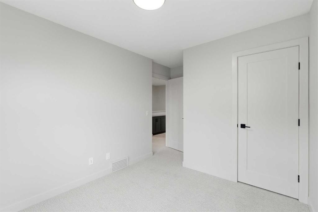 189 Chapalina Square Se, Calgary, AB