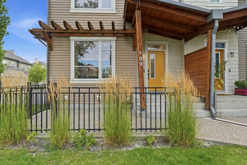 189 Chapalina Square Se, Calgary, AB