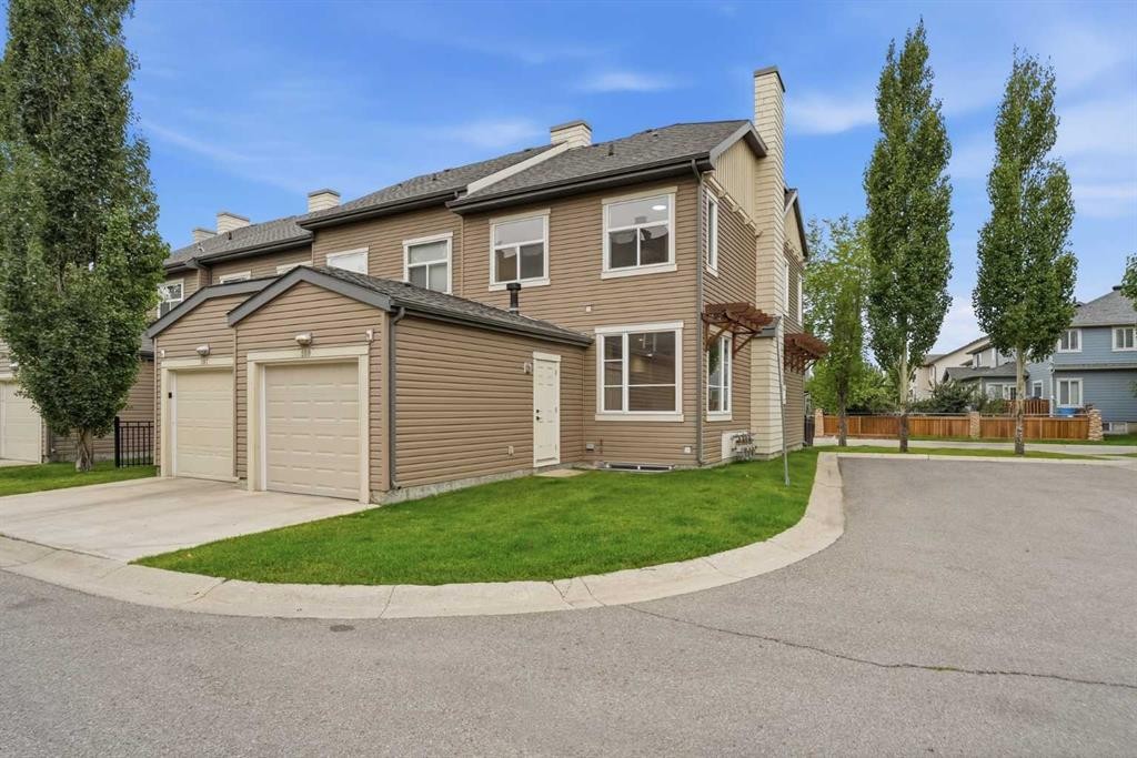 189 Chapalina Square Se, Calgary, AB