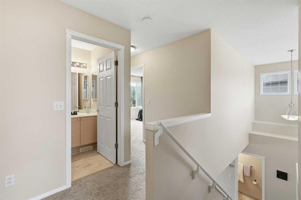 54 Cougar Ridge Bay Sw, Calgary, AB