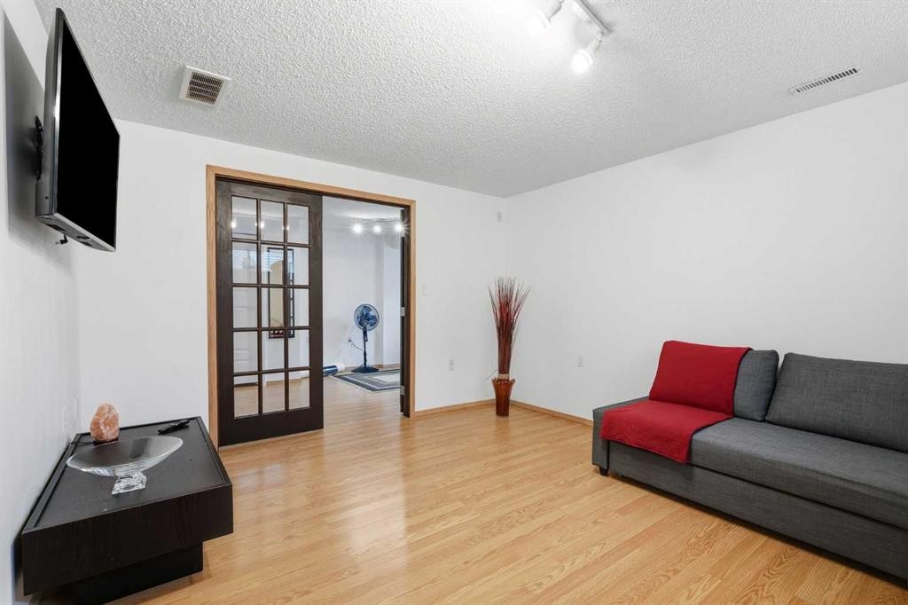 54 Cougar Ridge Bay Sw, Calgary, AB