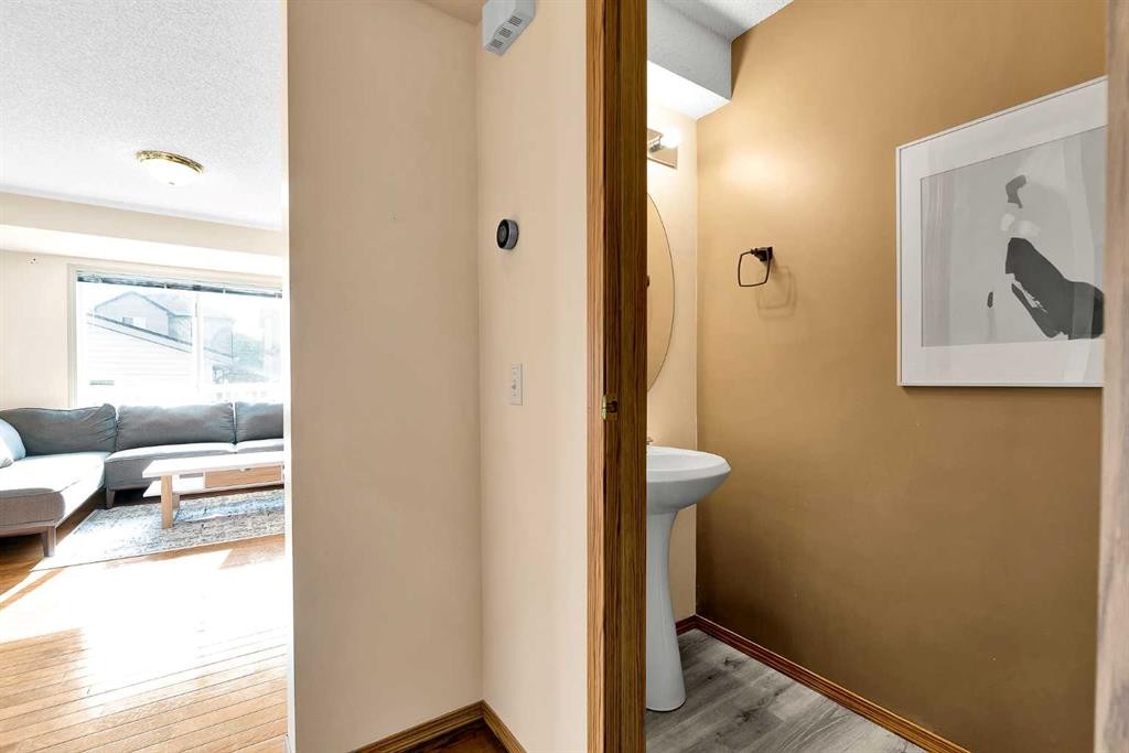 182 Citadel Bluff Close Nw, Calgary, AB