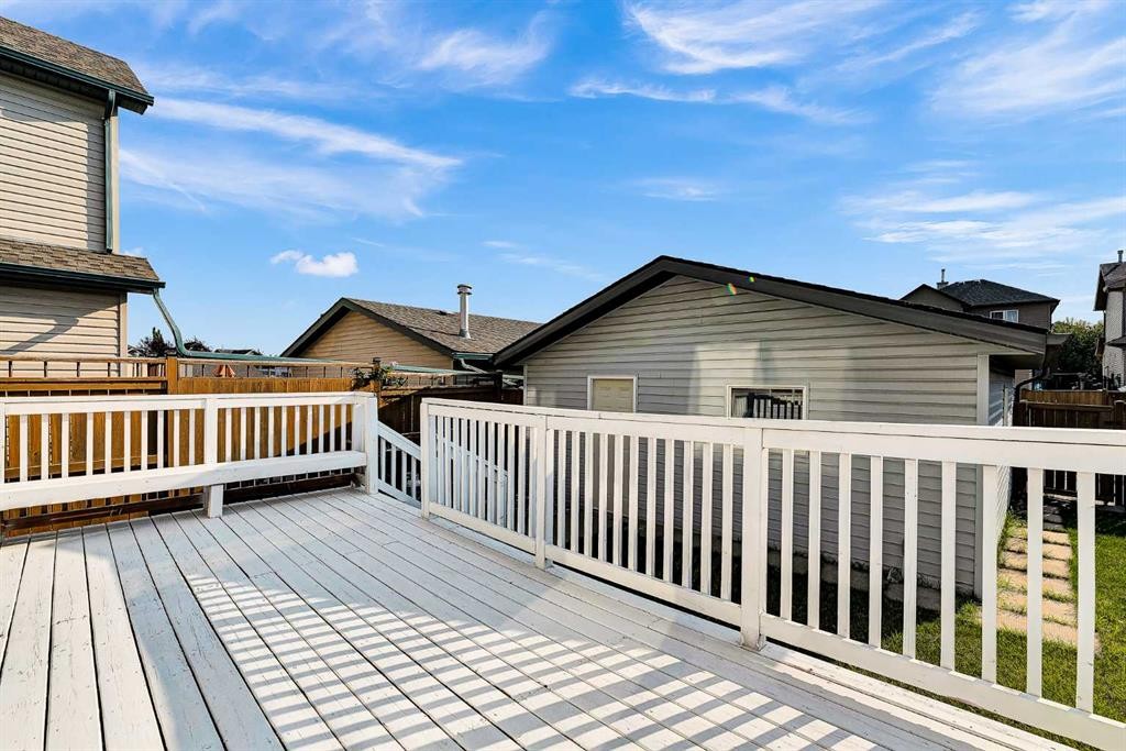 182 Citadel Bluff Close Nw, Calgary, AB