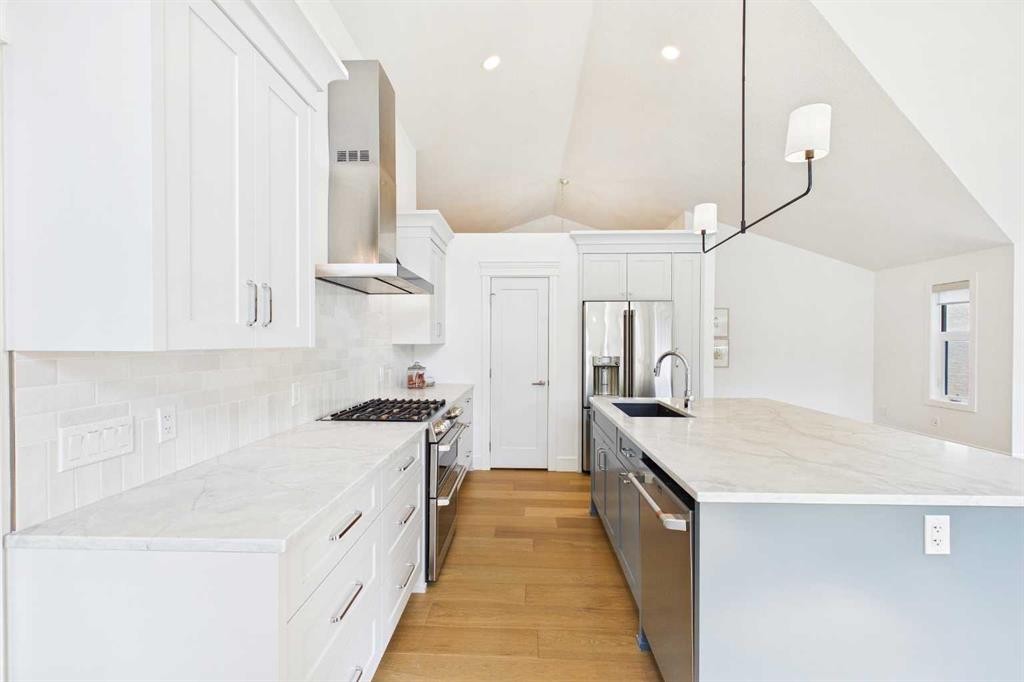 208 Harvest Lake Green Ne, Calgary, AB
