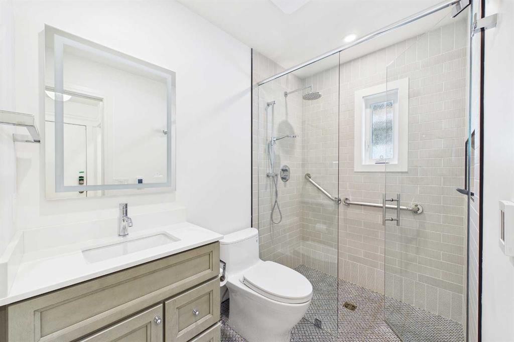 208 Harvest Lake Green Ne, Calgary, AB