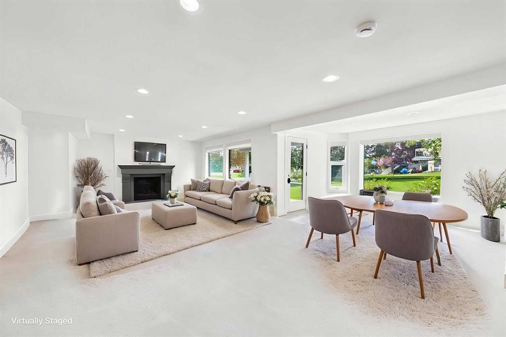 208 Harvest Lake Green Ne, Calgary, AB