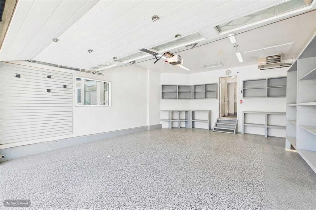 208 Harvest Lake Green Ne, Calgary, AB