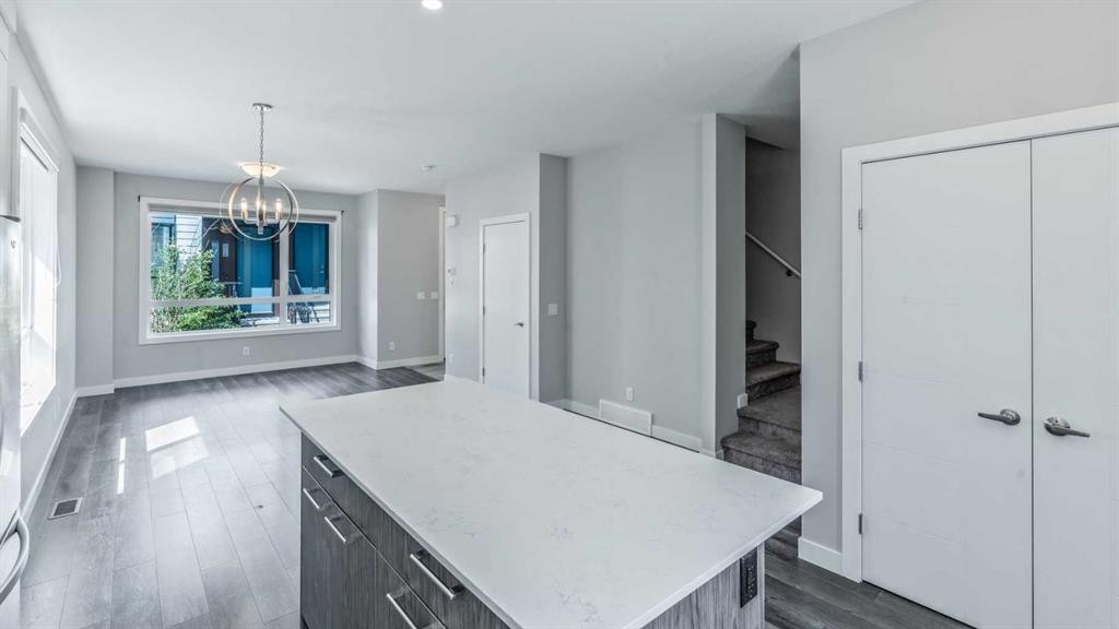 810 Redstone Crescent Ne, Calgary, AB