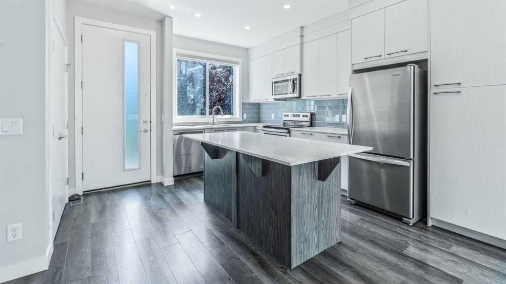 810 Redstone Crescent Ne, Calgary, AB