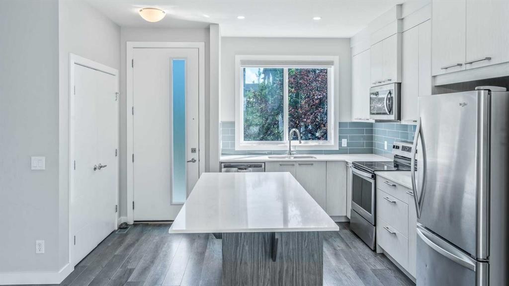 810 Redstone Crescent Ne, Calgary, AB