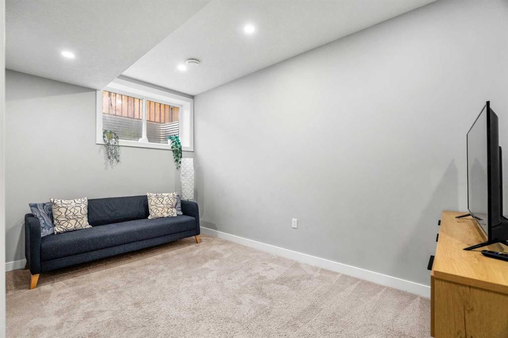 1925 19 Avenue Nw, Calgary, AB