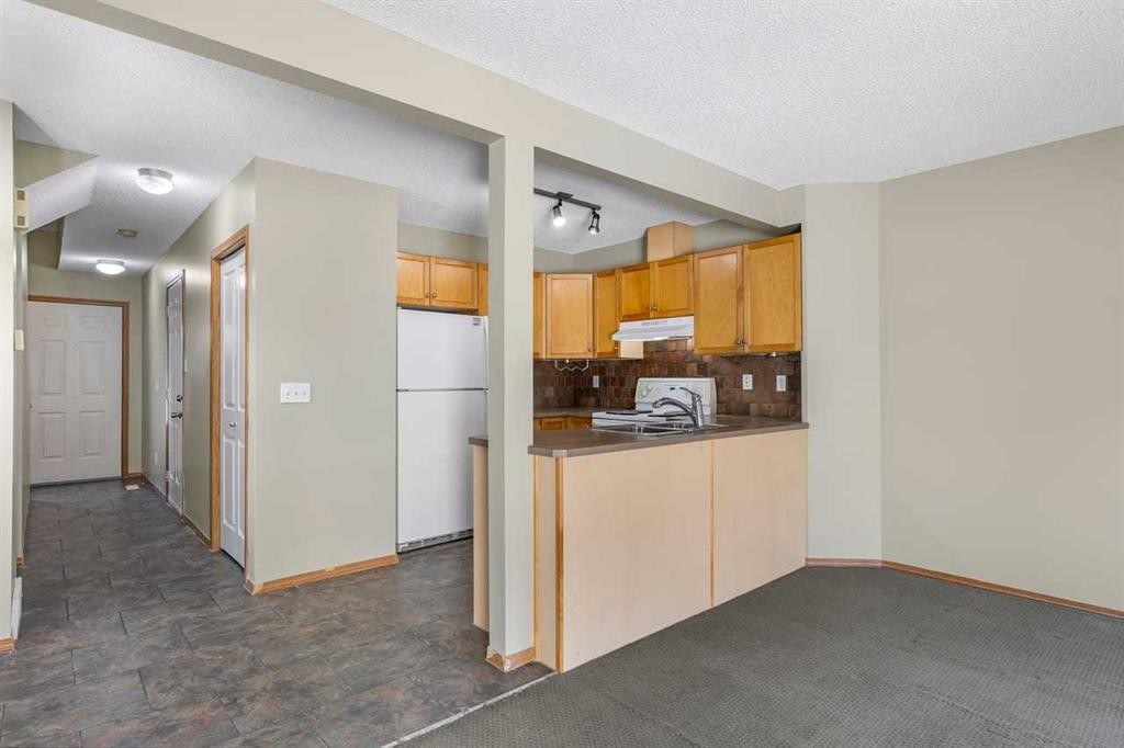 51 Eversyde Court Sw, Calgary, AB