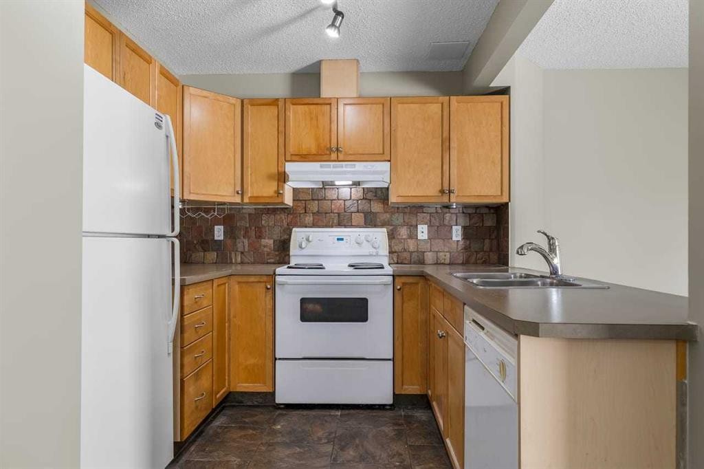 51 Eversyde Court Sw, Calgary, AB