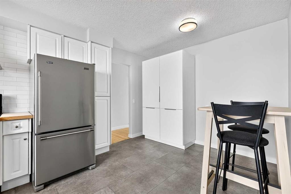 803 Canford Crescent Sw, Calgary, AB