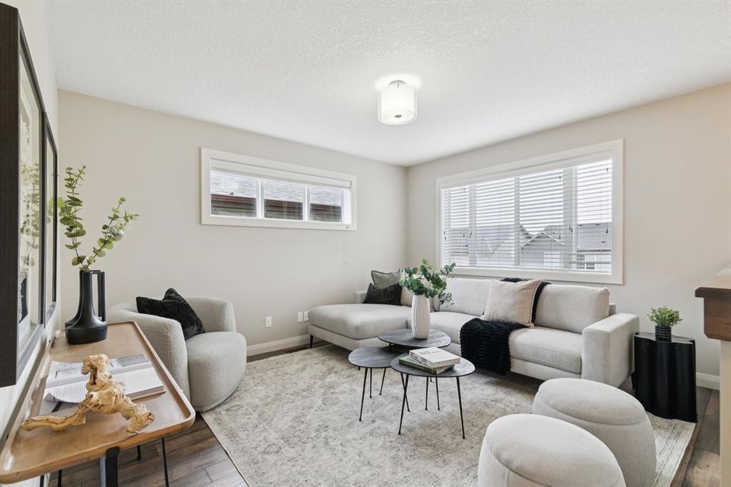 982 Evanston Drive Nw, Calgary, AB