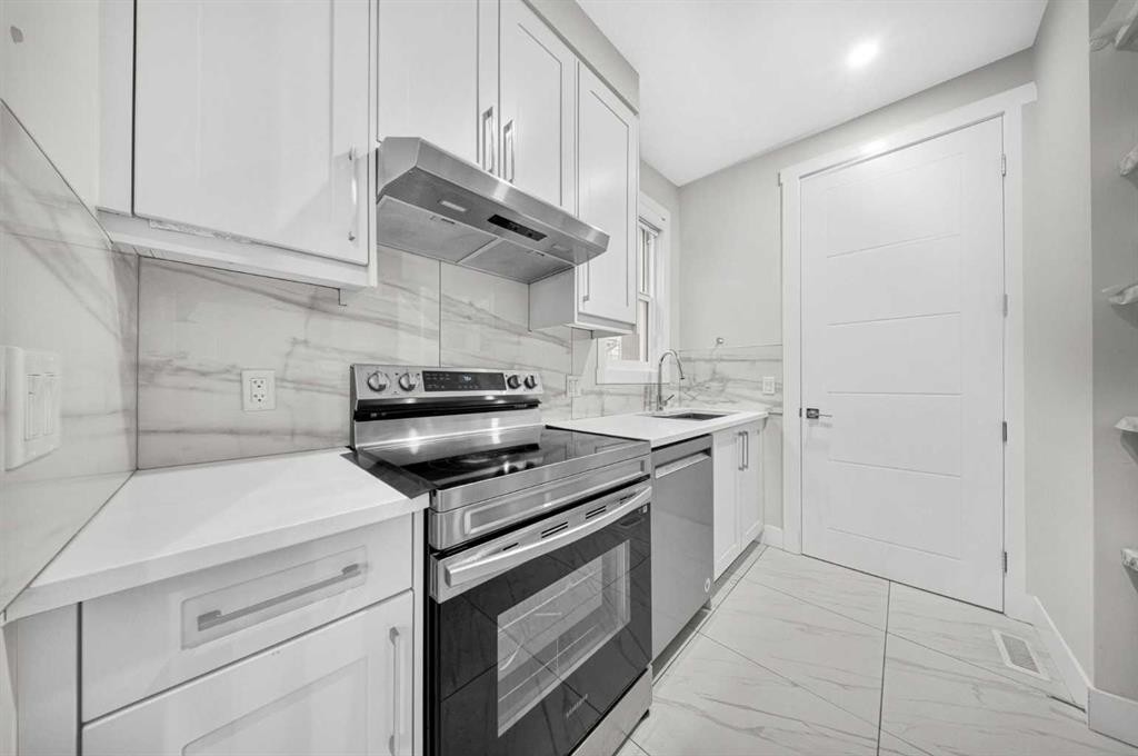 47 Waterford Heights, Chestermere, AB