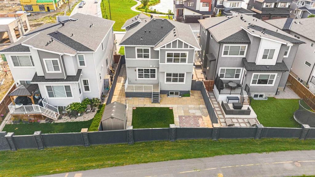 47 Waterford Heights, Chestermere, AB