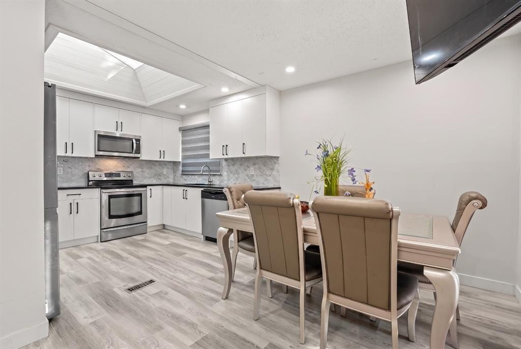259 Manora Crescent Ne, Calgary, AB