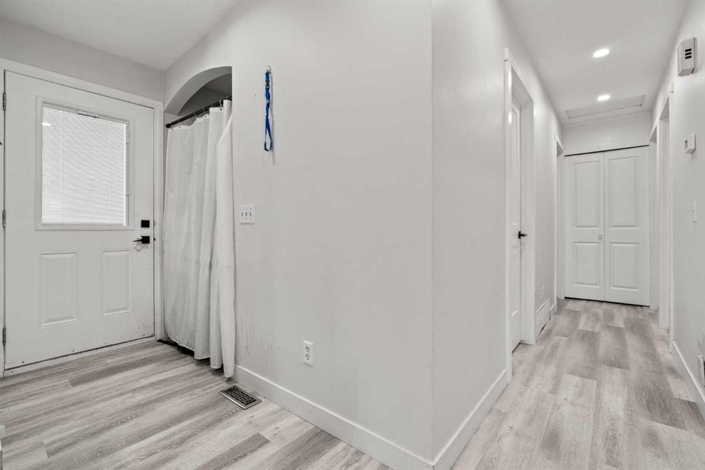 259 Manora Crescent Ne, Calgary, AB