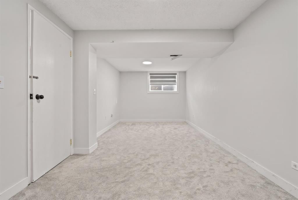 259 Manora Crescent Ne, Calgary, AB