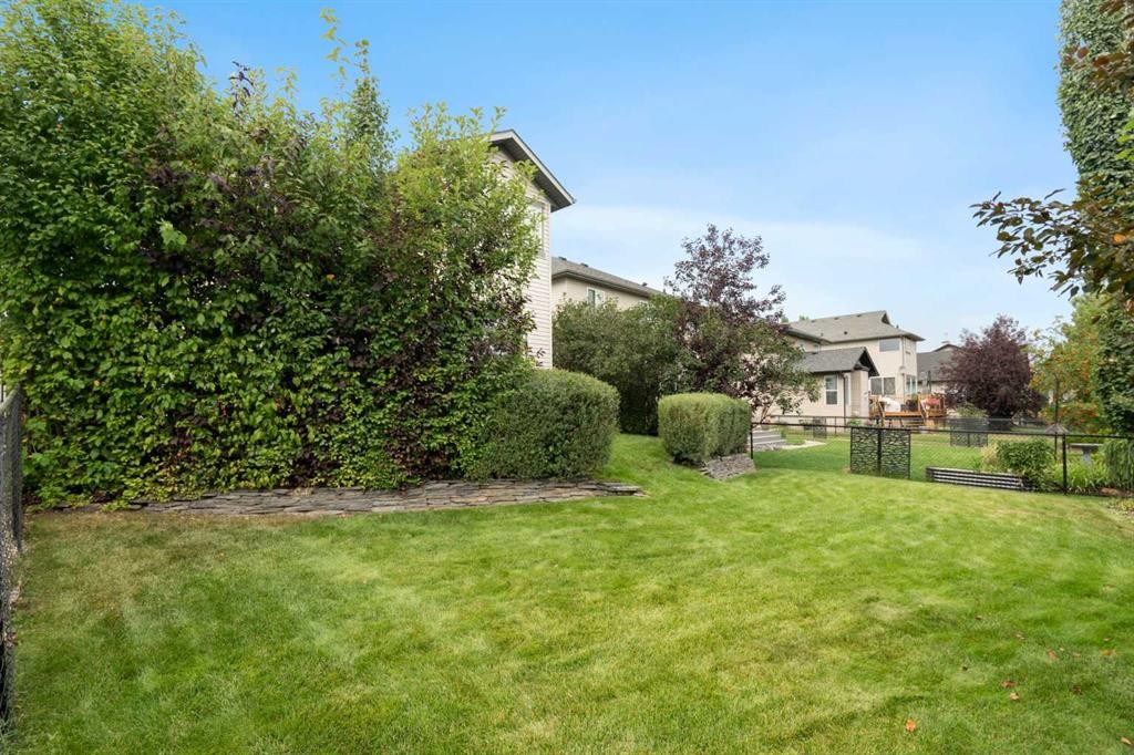 408 Rainbow Falls Way, Chestermere, AB