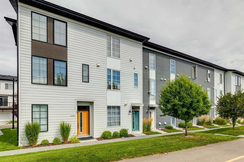 2466 210 Avenue Se, Calgary, AB