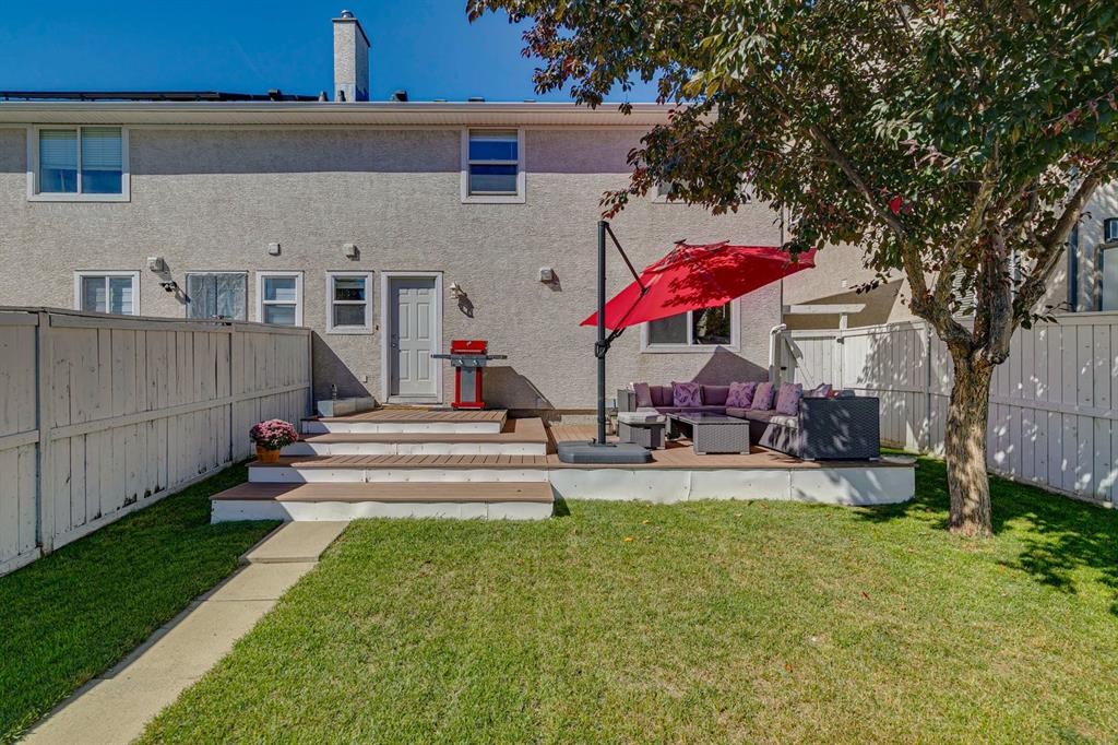 159 Somme Manor Sw, Calgary, AB