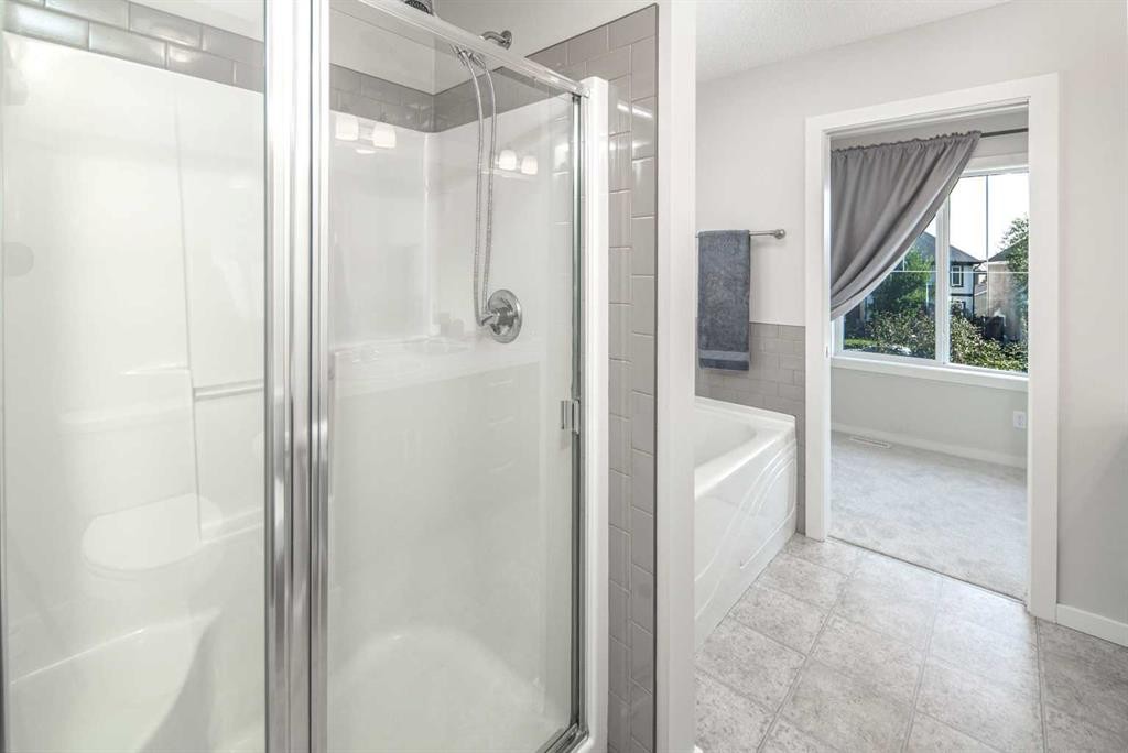 25 Marquis Place Se, Calgary, AB