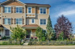 220 windford Crescent Airdrie, AB T4B 4G5