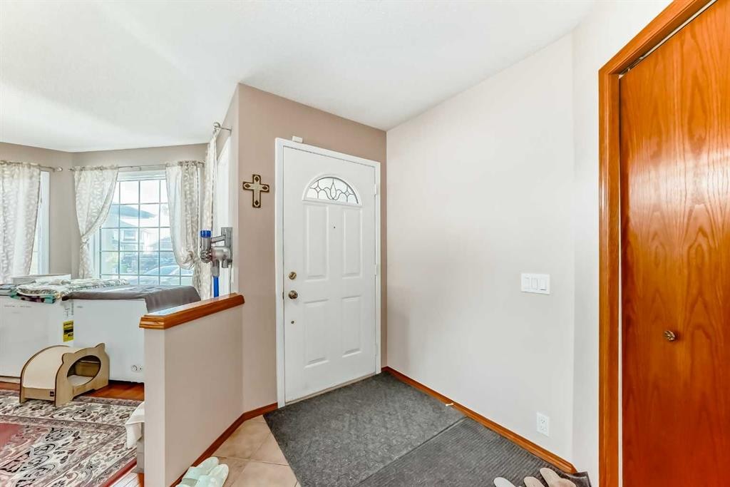 77 Eldorado Close Ne, Calgary, AB
